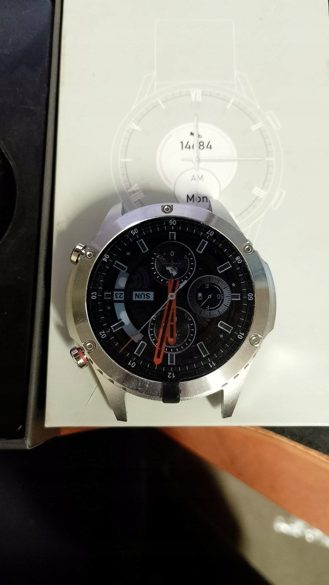 Smartwatch – elegant sports watch with call function and heart rate measurement