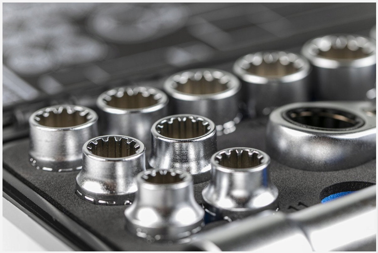 Socket wrenches through set 18el. HT1R478 Product weight with unit packaging 1.87 kg