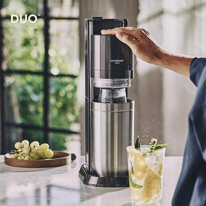 SodaStream DUO Comfort Water Saturator with Quick-Connect CO2 Cylinder Manufacturer code 1100463490