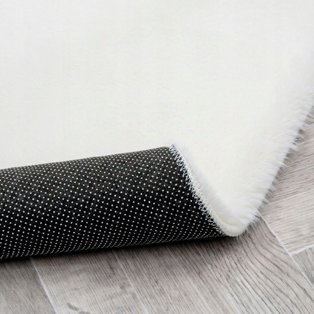 Soft Carpet NON-SLIP faux fur 120x160cm WHITE Color white