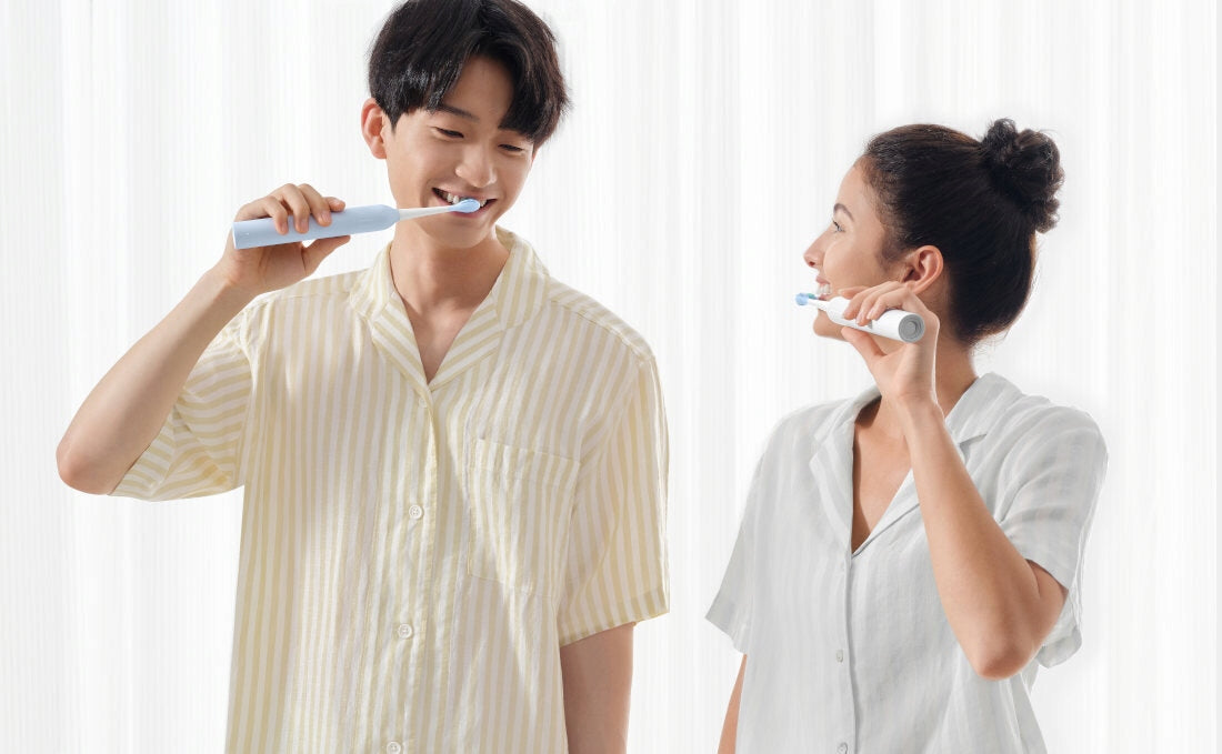 Sonic toothbrush USMILE P10 Pro Blue Dominant color blue