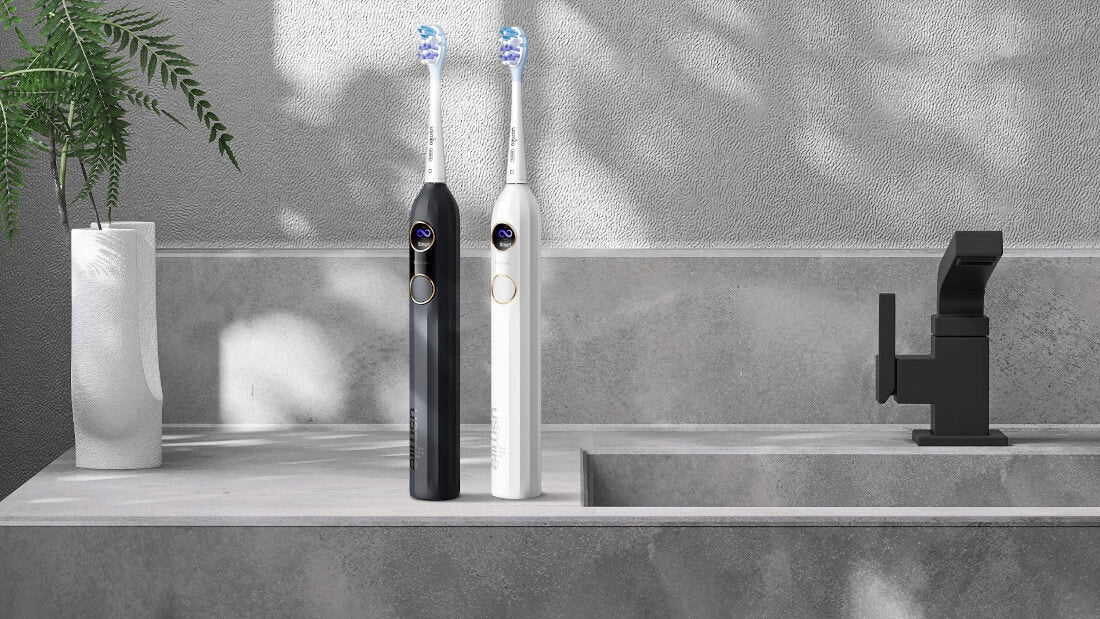 Sonic toothbrush USMILE Y10 White Dominant color white