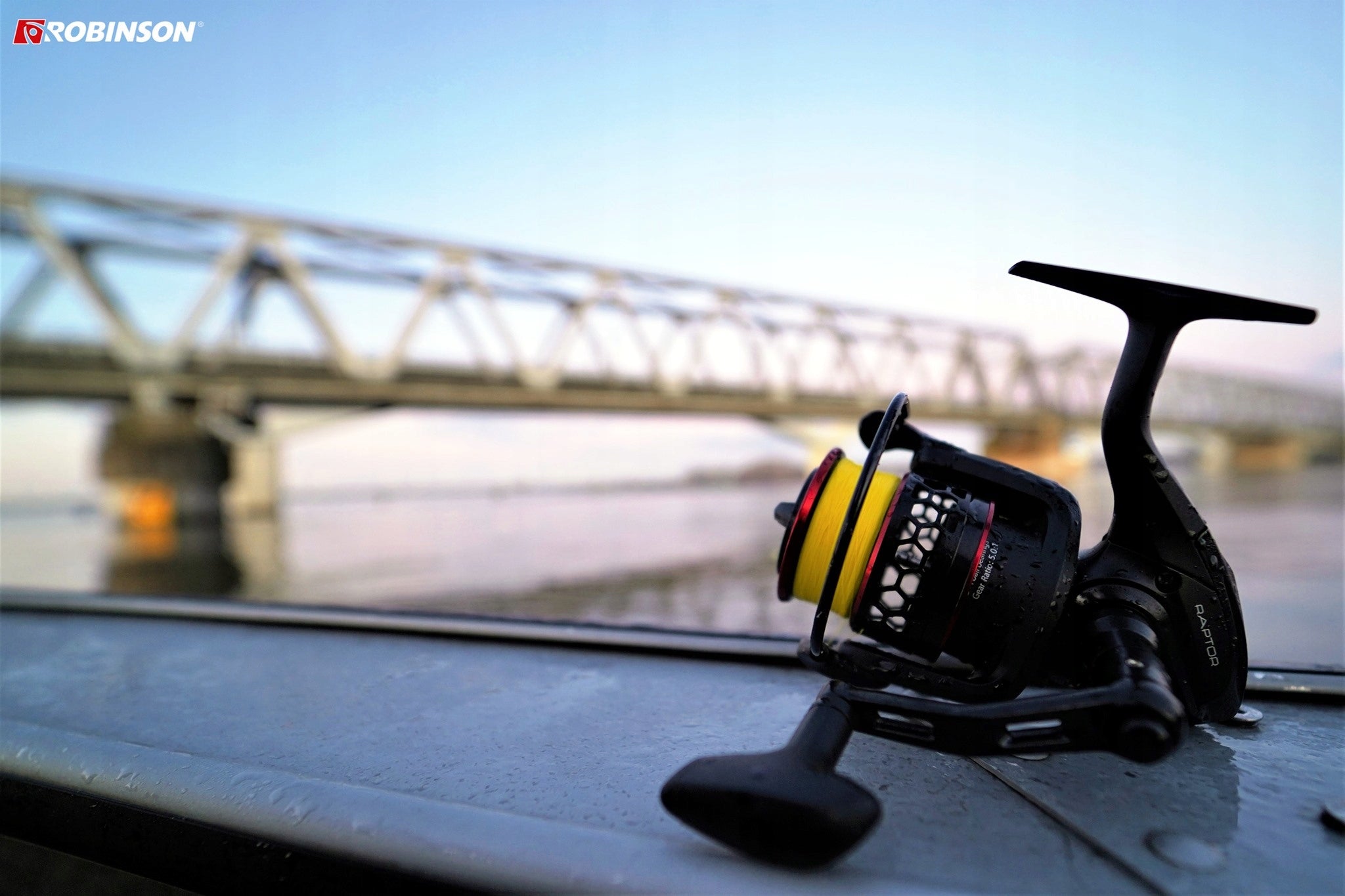 Spinning reel 1500 Robinson RAPTOR 156 for Perch Spinning Model Raptor FD 156