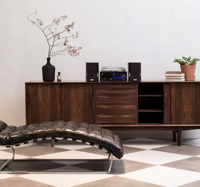Stereo Tower, Turntable, CD, MP3 Recorder, USB SD AUX-In FM, Speakers Packaging status original