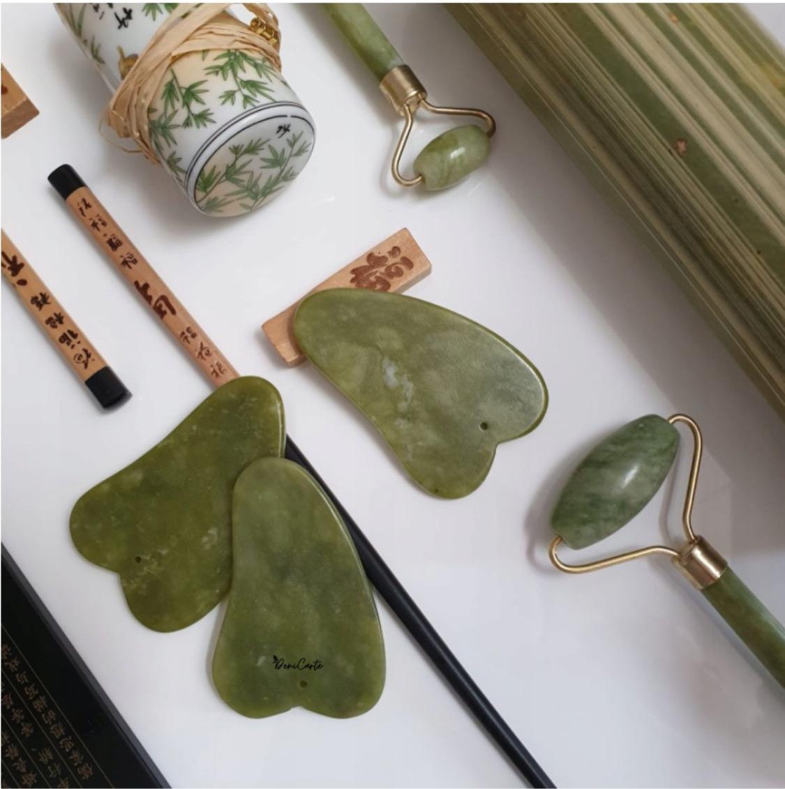 Stone Jade Gua Sha Tile Green Natural Lifting Massager Batteries included no