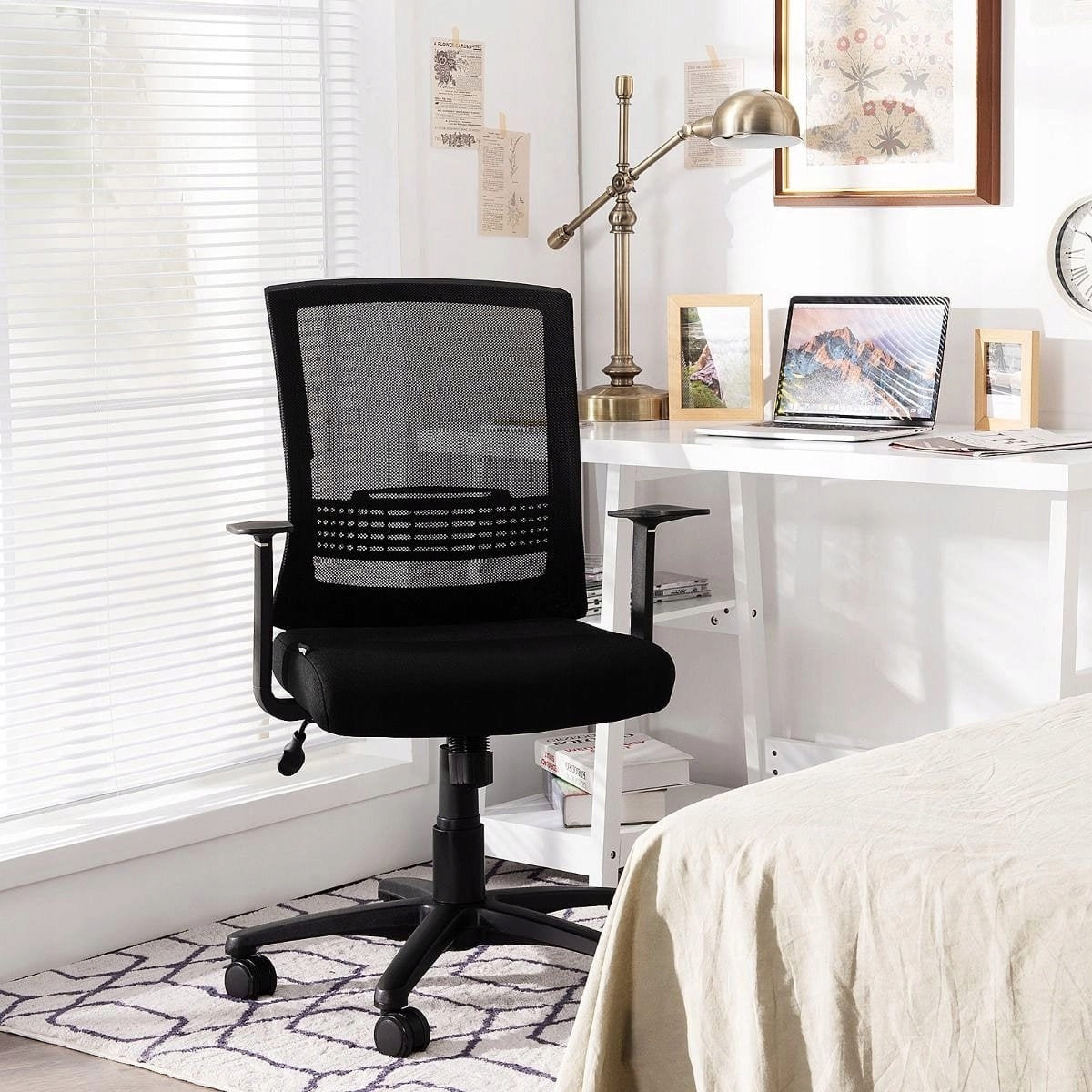Swivel chair Costway black Manufacturer code HW67587