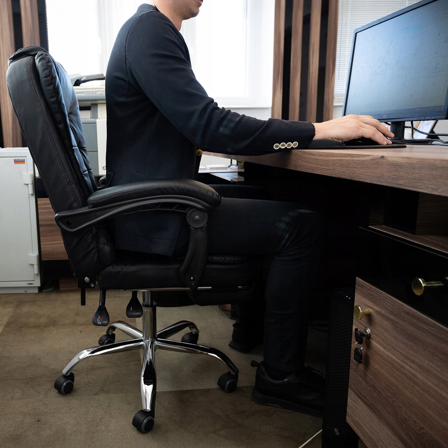 Swivel chair Malatec black with footrest Brand Malatec
