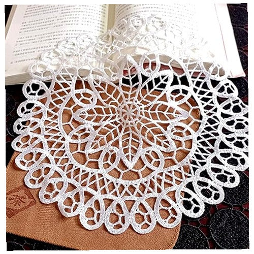 TABLE PADS EMBROIDERED CROCHETED LACE WHITE GIFT WEDDING 2 PACK