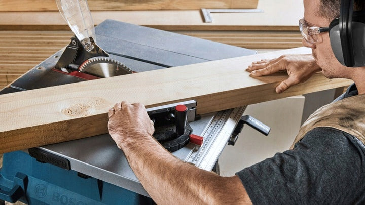 TABLE SAW 1800W GTS 254 BOSCH + TABLE Rotational speed 4300 rpm