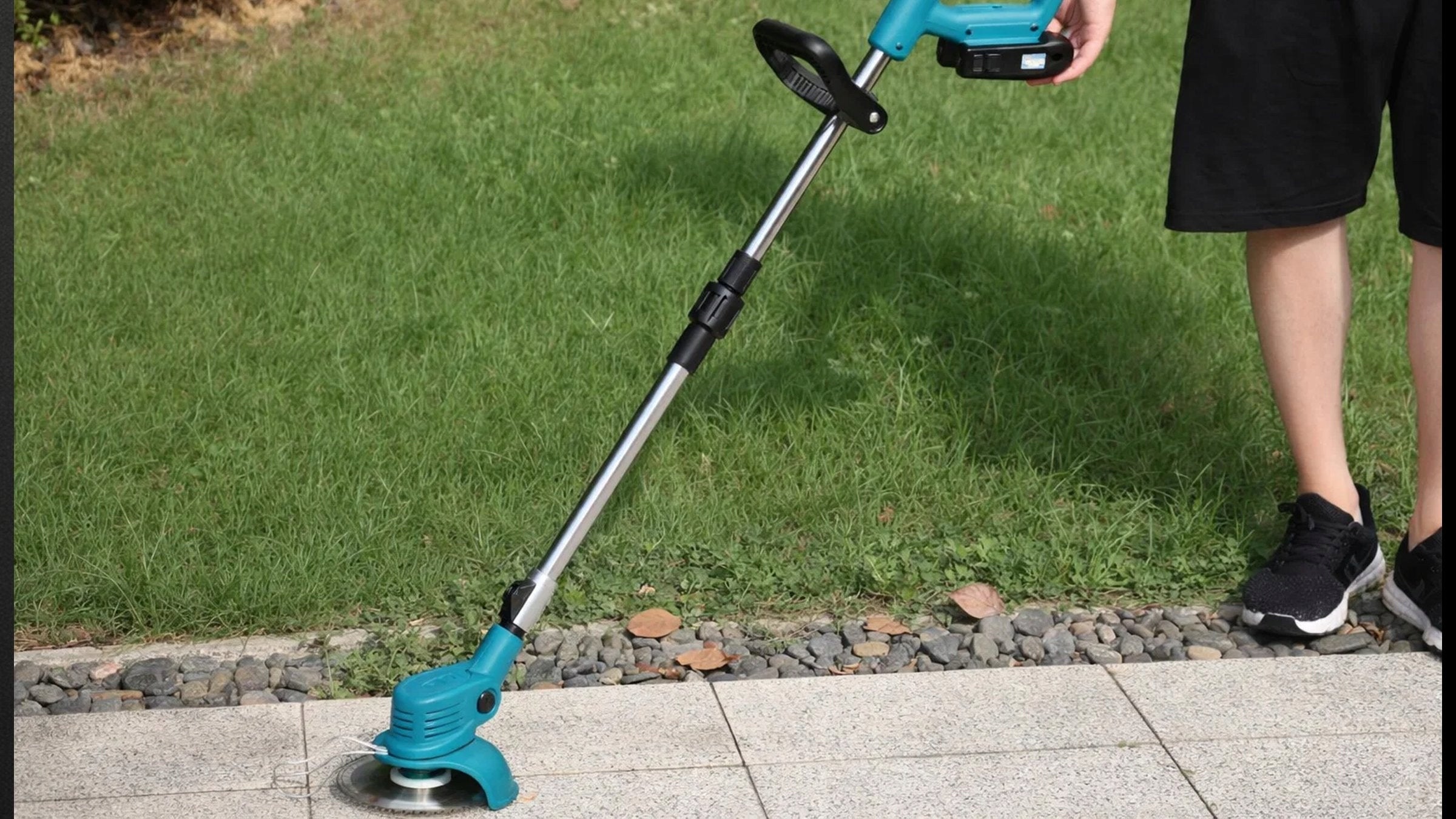 TRIMMER SCYTHE CORDLESS BRUSH CUTTER +2 BATTERIES 21V SET SHIELD Packaging status original