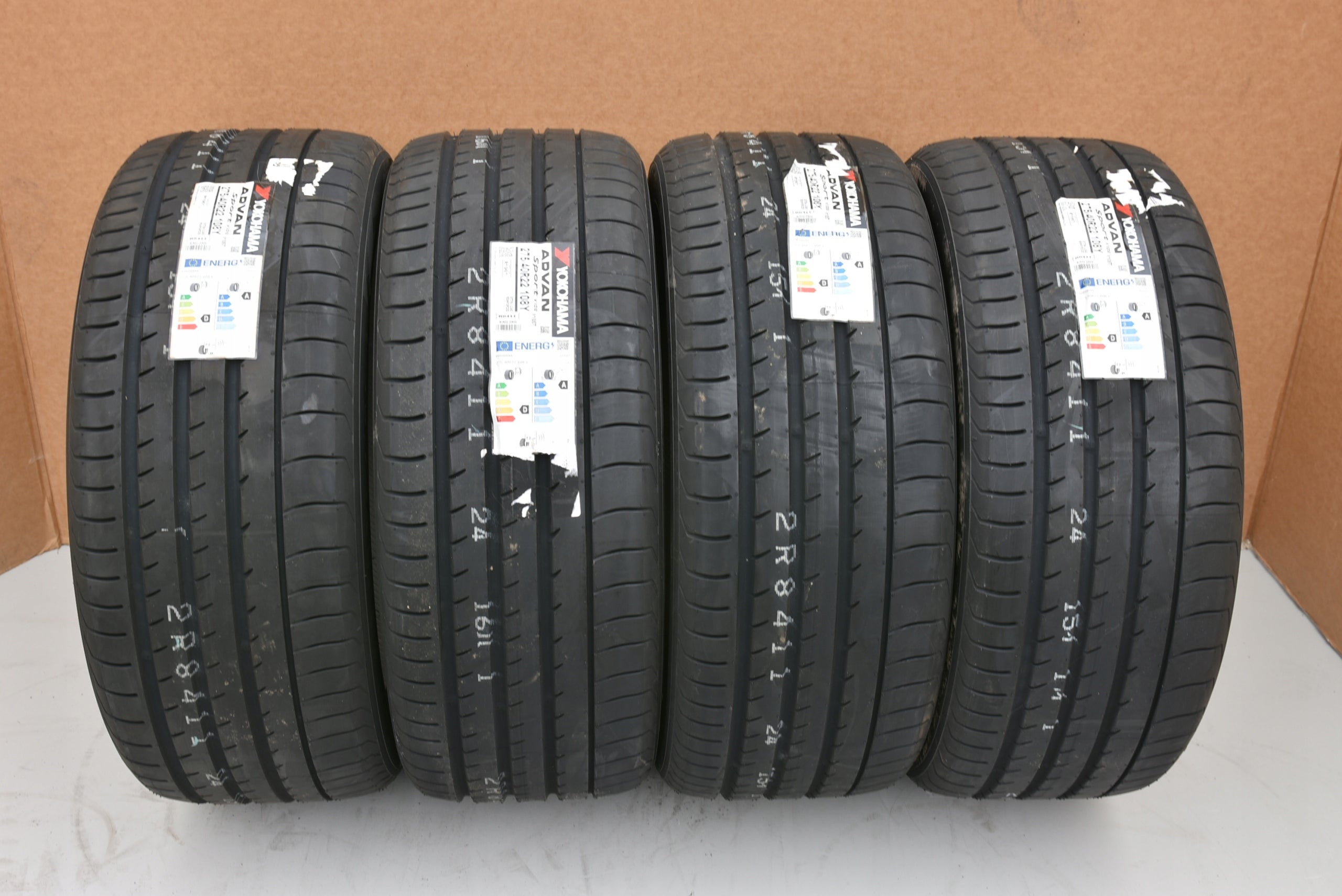TYRES YOKOHAMA ADVAN SPORT V105T 275/40 R22 108Y reinforcement XL