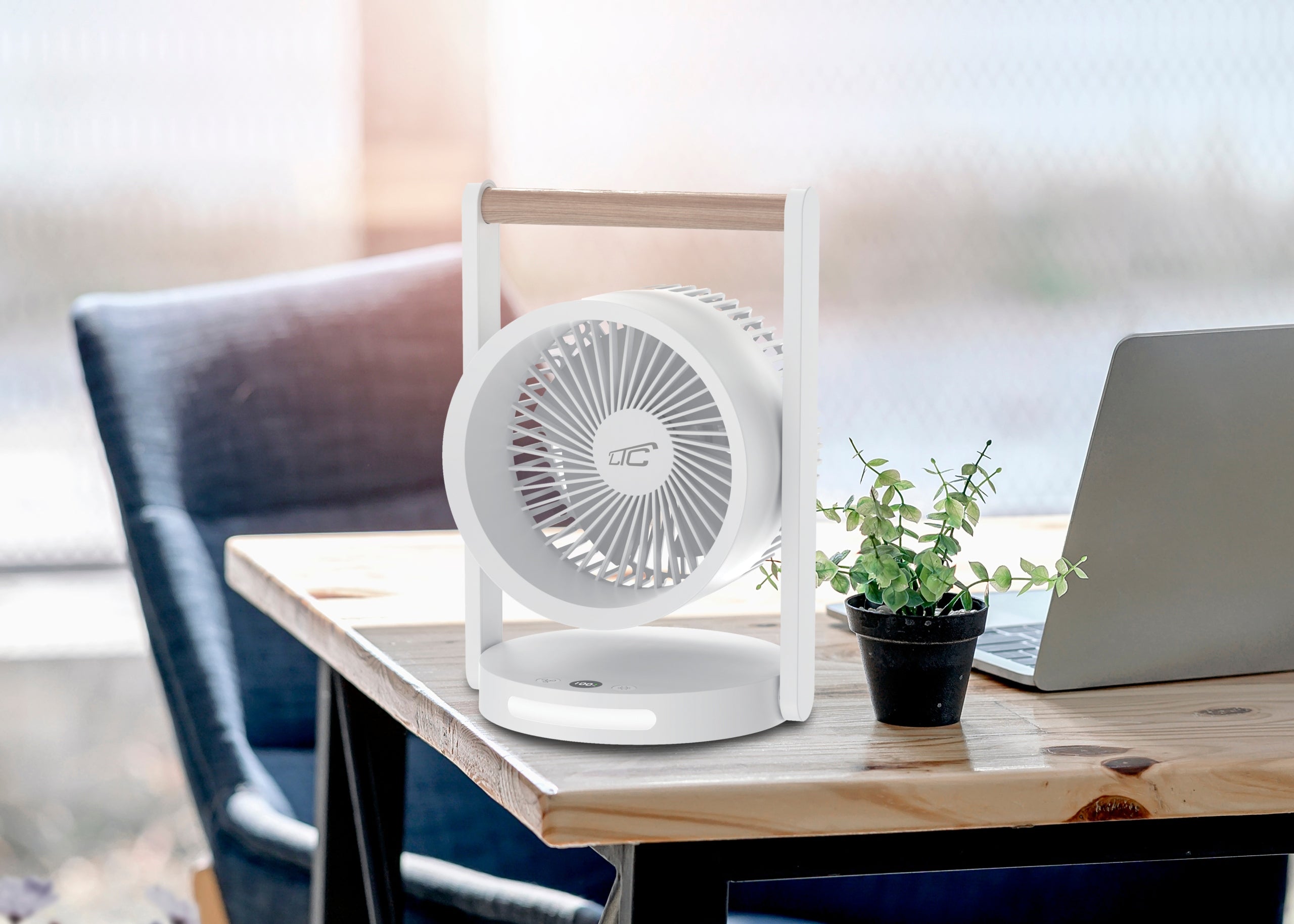 Table fan LTC DESK FAN WB17 white LXWB17 Manufacturer code WB17 WIATRAK BIURKOWY