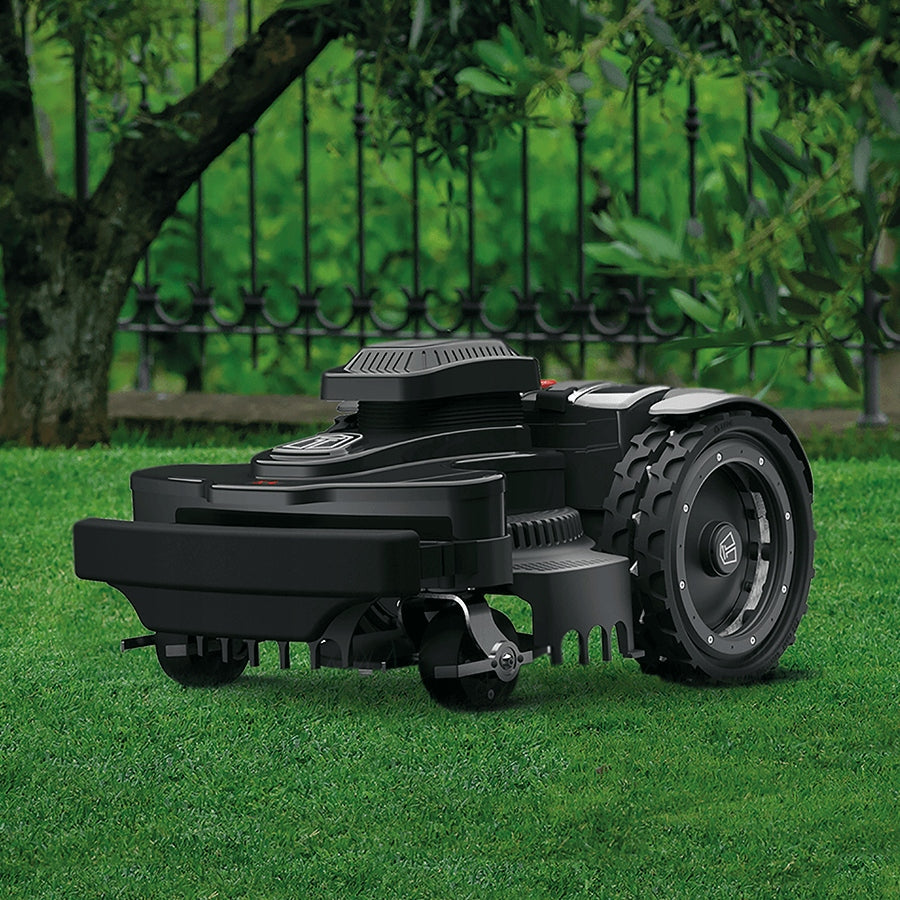 TechLine Next L X4 MEDIUM 1800m2 mowing robot Mowing width 25 cm