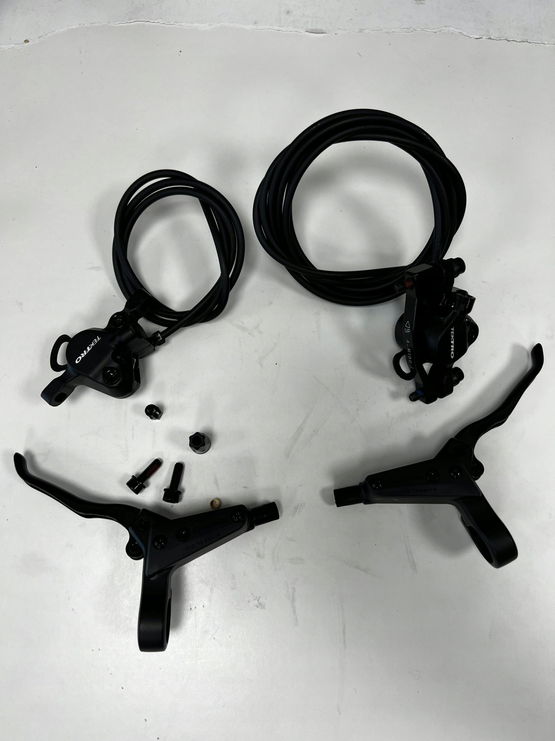 Tektro HD-T280 hydraulic brakes set 900/2000 mm trekking MTB Manufacturer code Tektro HD-T280