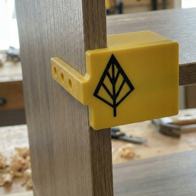 Template for determining the center of the soy plate 18 mm - furniture fitting Manufacturer code KAZ.MEB.07