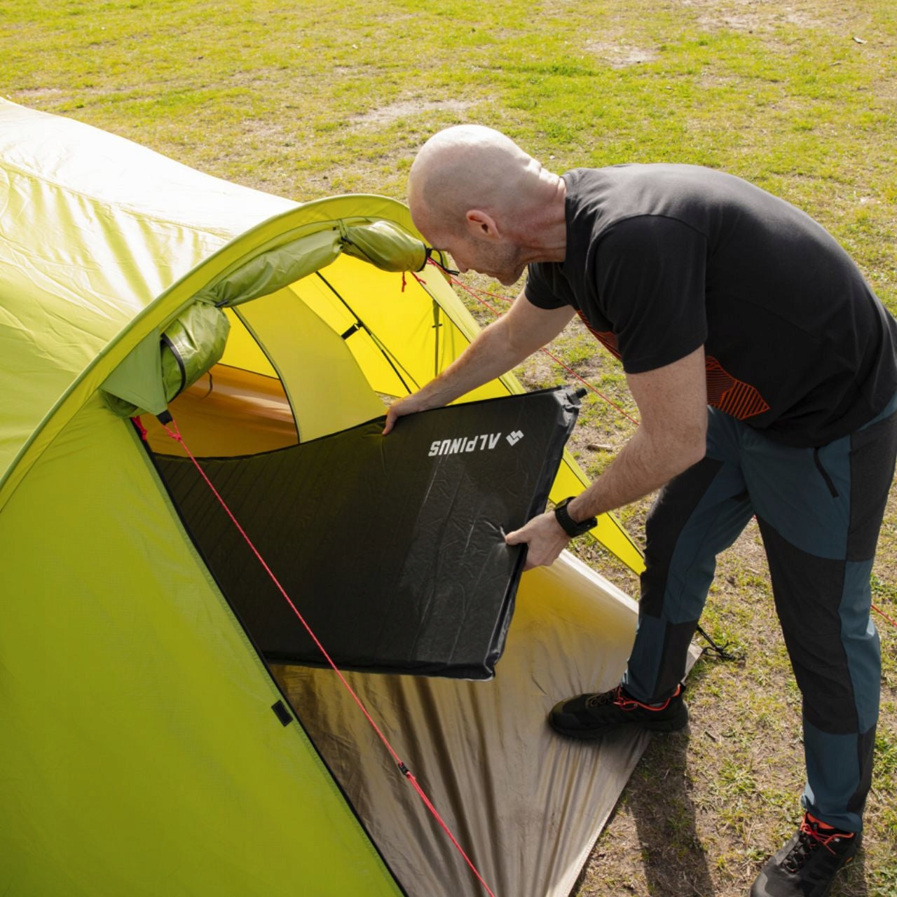 Tent Alpinus Tarragona 3 3os tropical vestibule with floor 4kg 3000/5000mm Manufacturer code RO11110