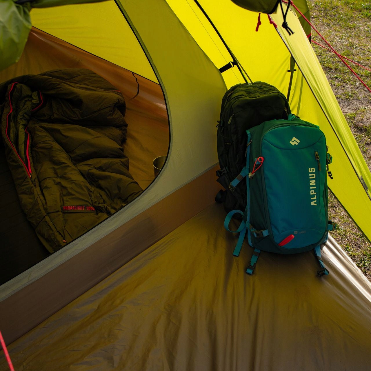 Tent Alpinus Tarragona 3 3os tropical vestibule with floor 4kg 3000/5000mm Waterproofness 3000 mm
