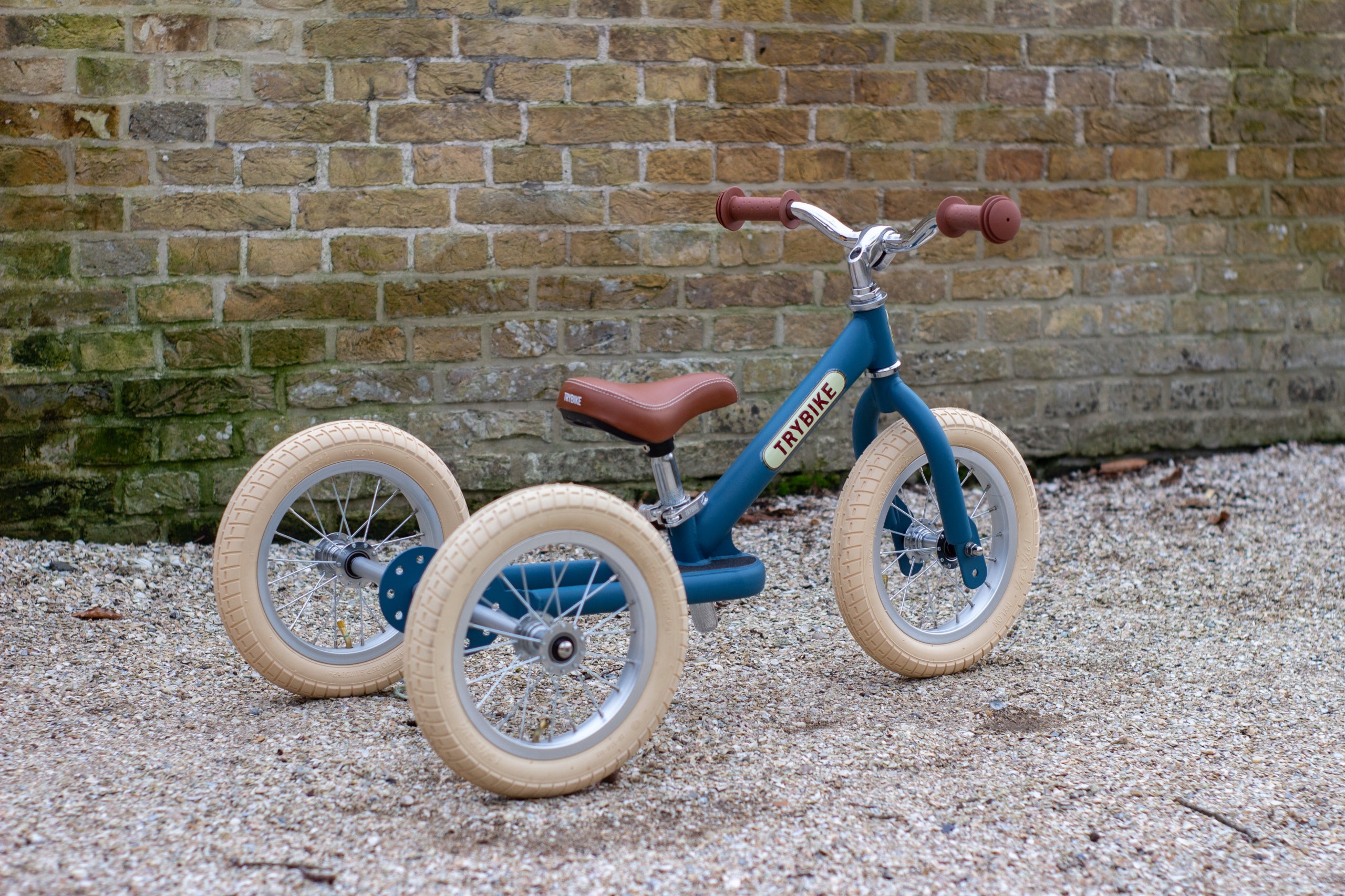 The first children's balance tricycle 2in1 - Trybike Blue15m+ Model Trybike