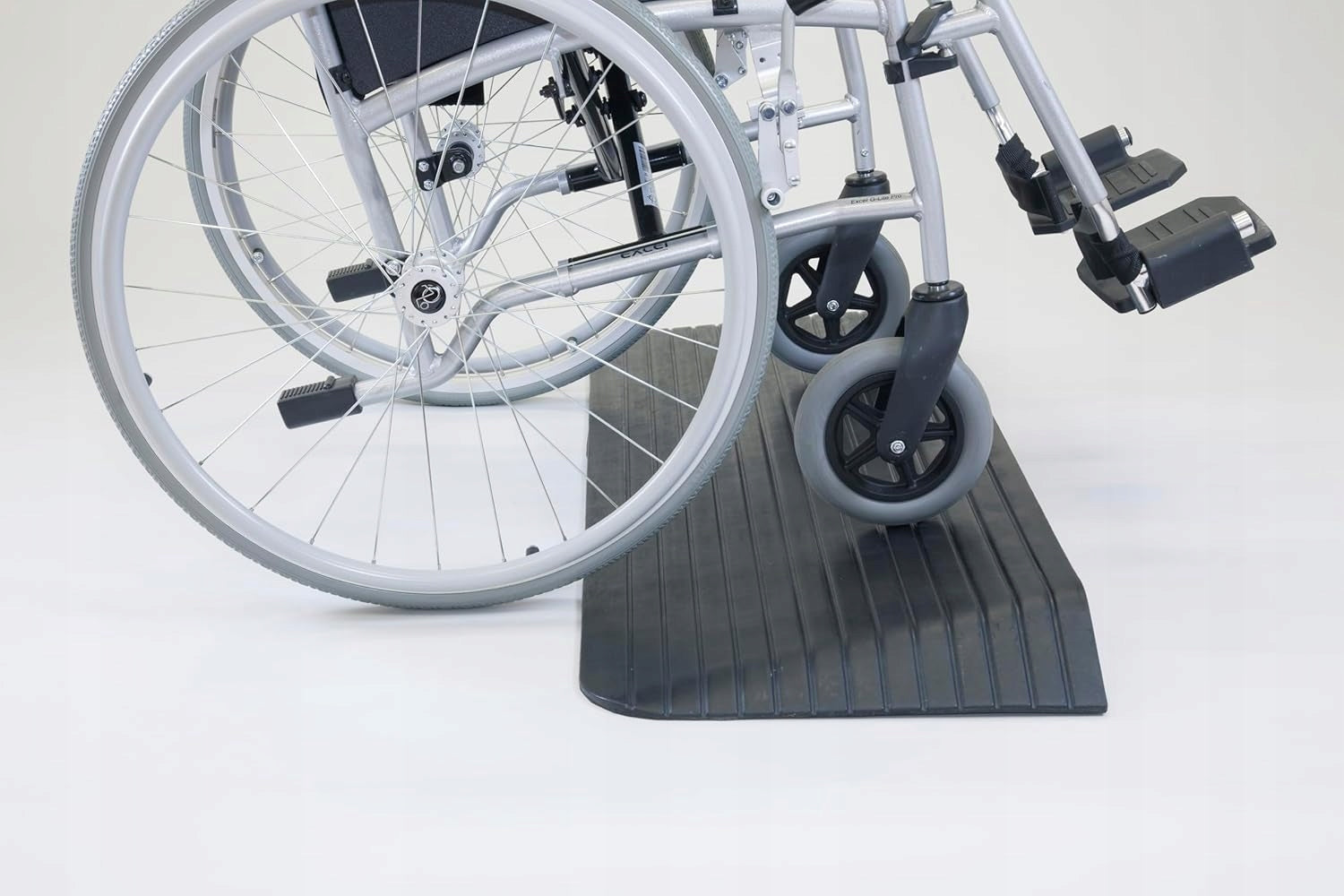 Threshold ramp Ramp People for scooter wheelchairs 110,5 x 41x 5 cm