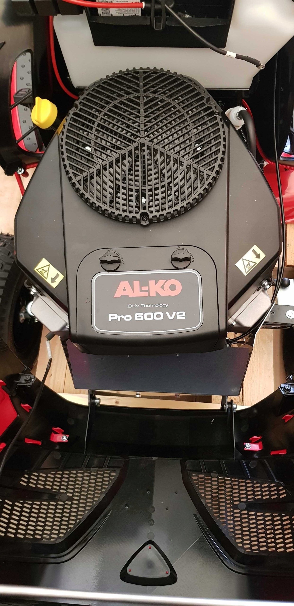 Tractor Diesel mower AL-KO T18-103.4 HD-A V2 garden tractor 18HP Brand Solo by AL-KO