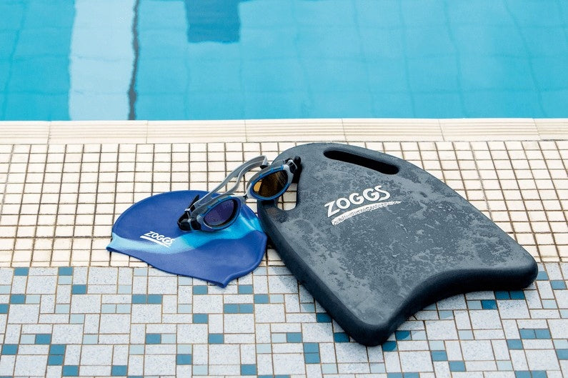 Training swimming board with handles Zoggs senior black Manufacturer code 465202