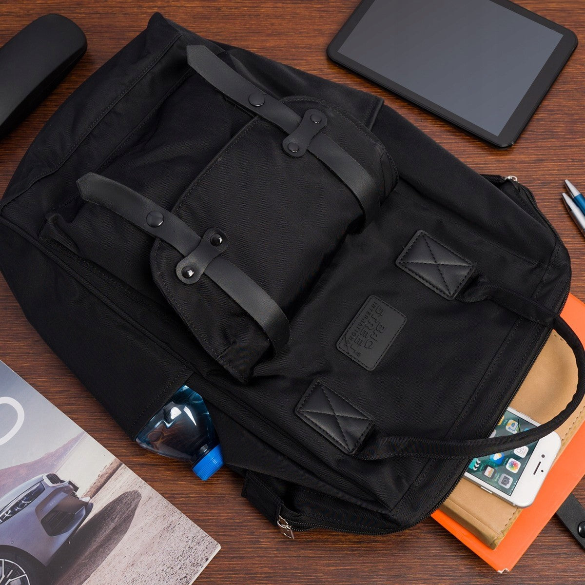 Trekking backpack travel luggage elegant retro black large Bag Street X3 Brand Neoline
