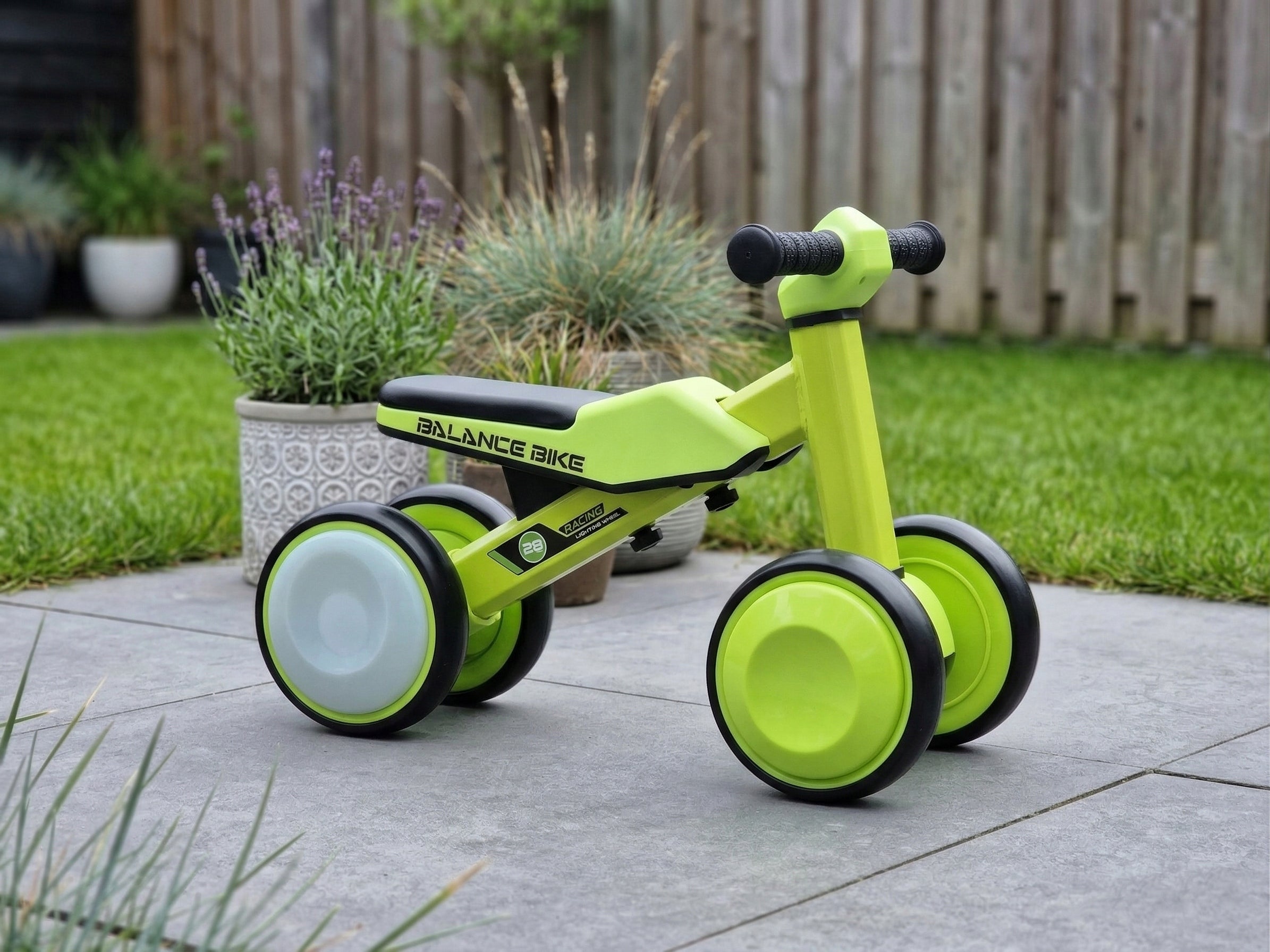 Tricycle LED Wheels for Children 12-36 Months PixiPlay Manufacturer code Rowerek biegowy trójkołowy lekki