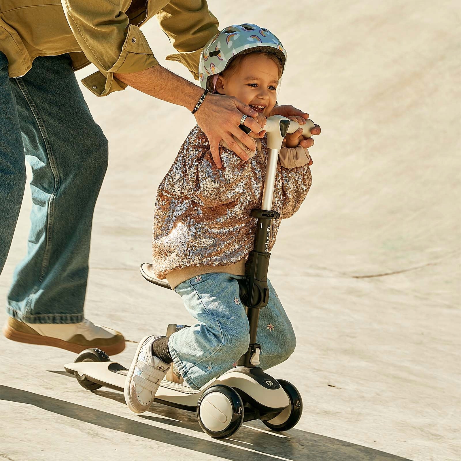 Tricycle Scooter With Seat LED Balance Wheel HALLEY 2 Kinderkraft Manufacturer code KRHALL02PNK0000