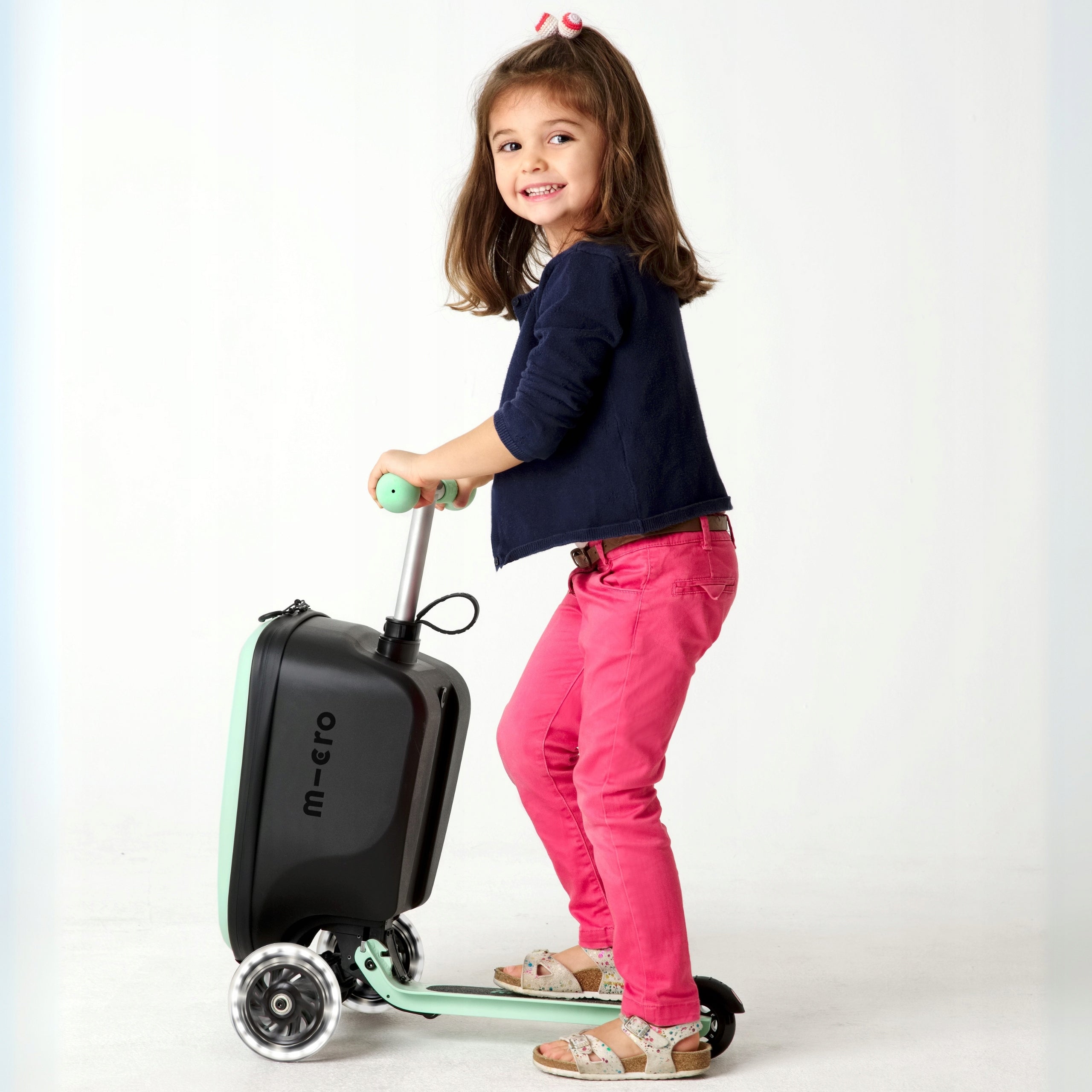 Tricycle Scooter for Children and Travel Suitcase Micro Junior Green Number of wheels 3