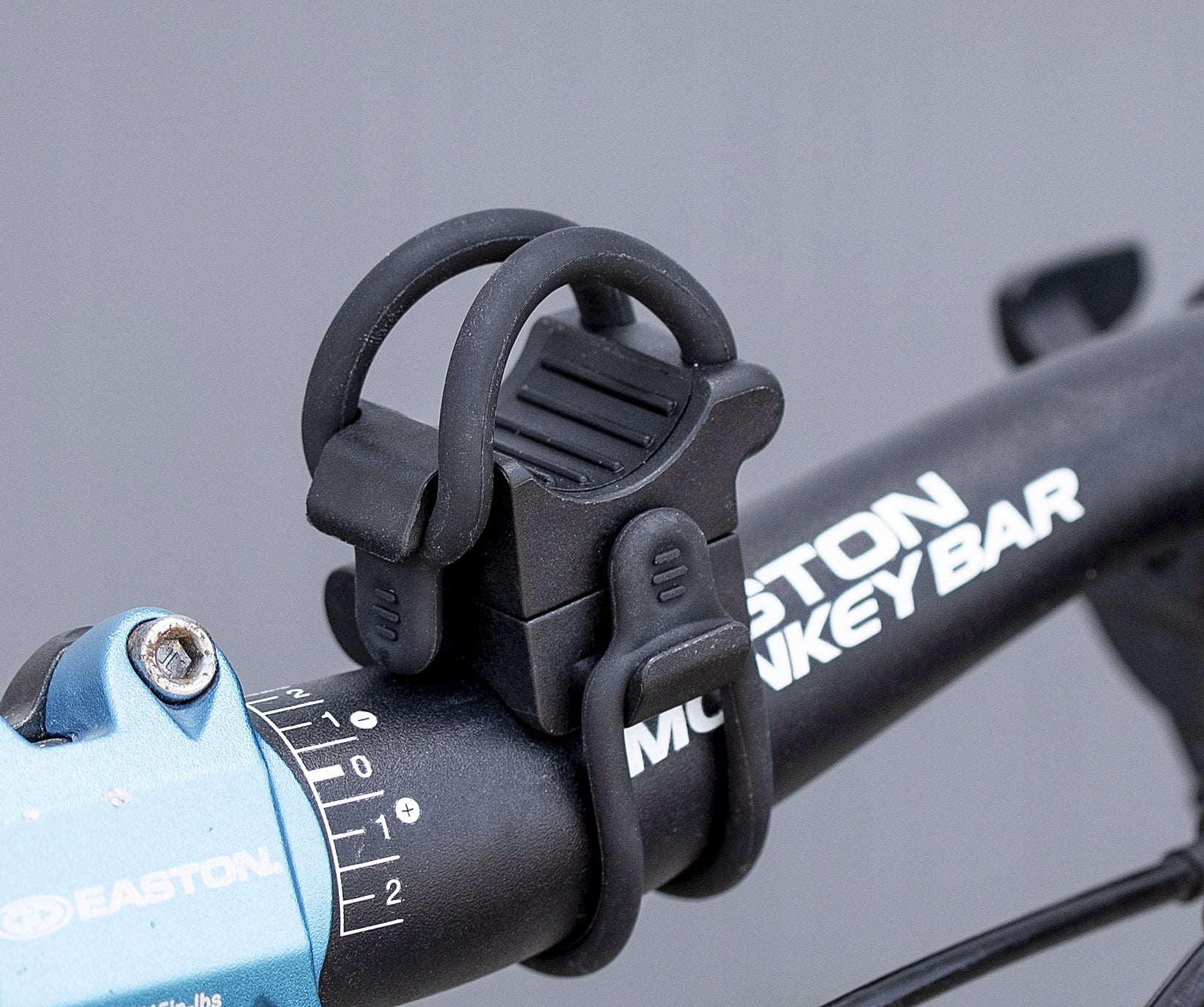 UCHWYT ROWEROWY DO LATARKI NA ROWER UNIWERSALNY CONVOY S2+ SOFIRN SC31 SC18 Brand no brand