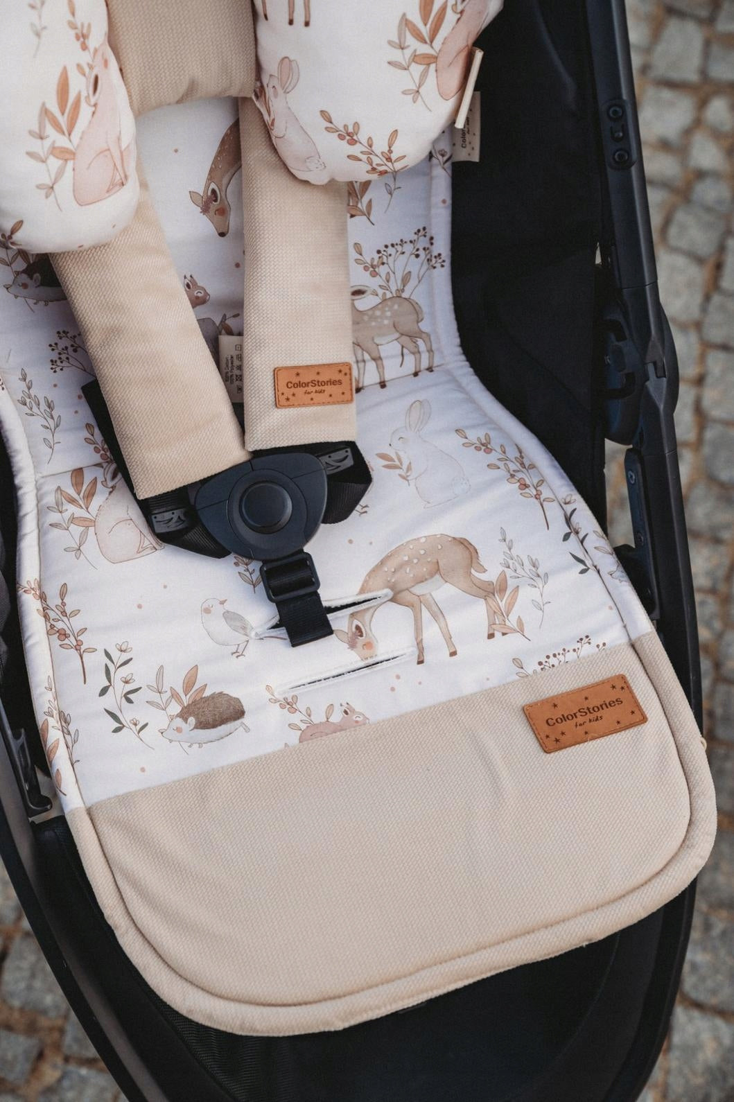 Universal Forest Friends Beige Stroller Insert Medical device no