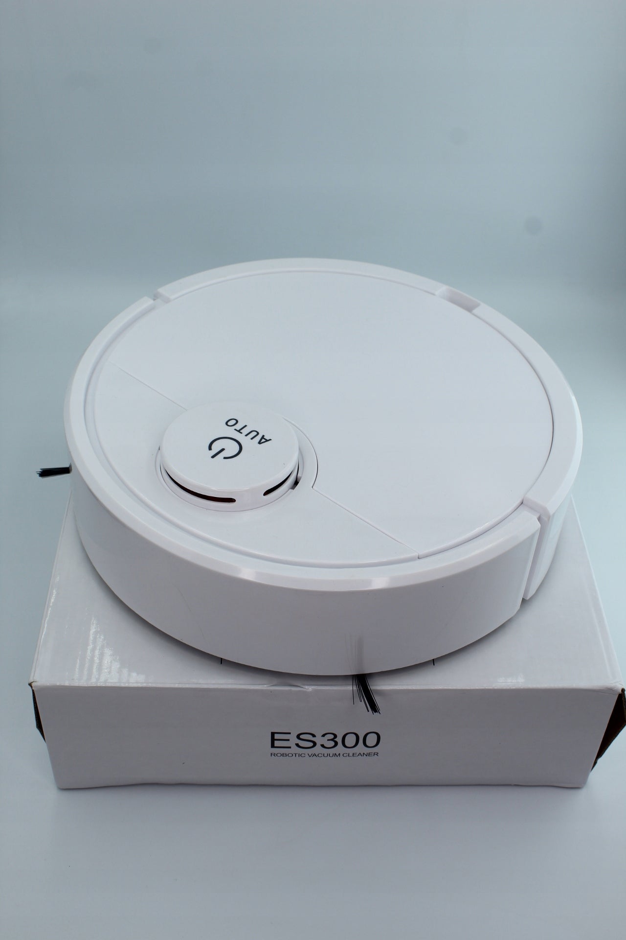 VACUUM CLEANER-ROBOT-WIRELESS-HIGH POWER-WET AND DRY Brand no brand