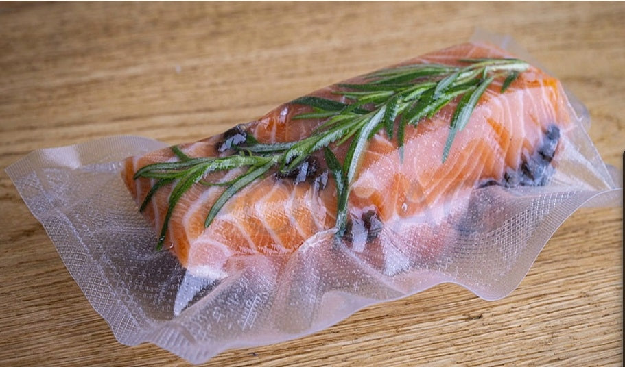 VACUUM PACKAGING BAGS FOR PACKAGING MACHINES 30x40 cm 50 pcs. Brand Lund