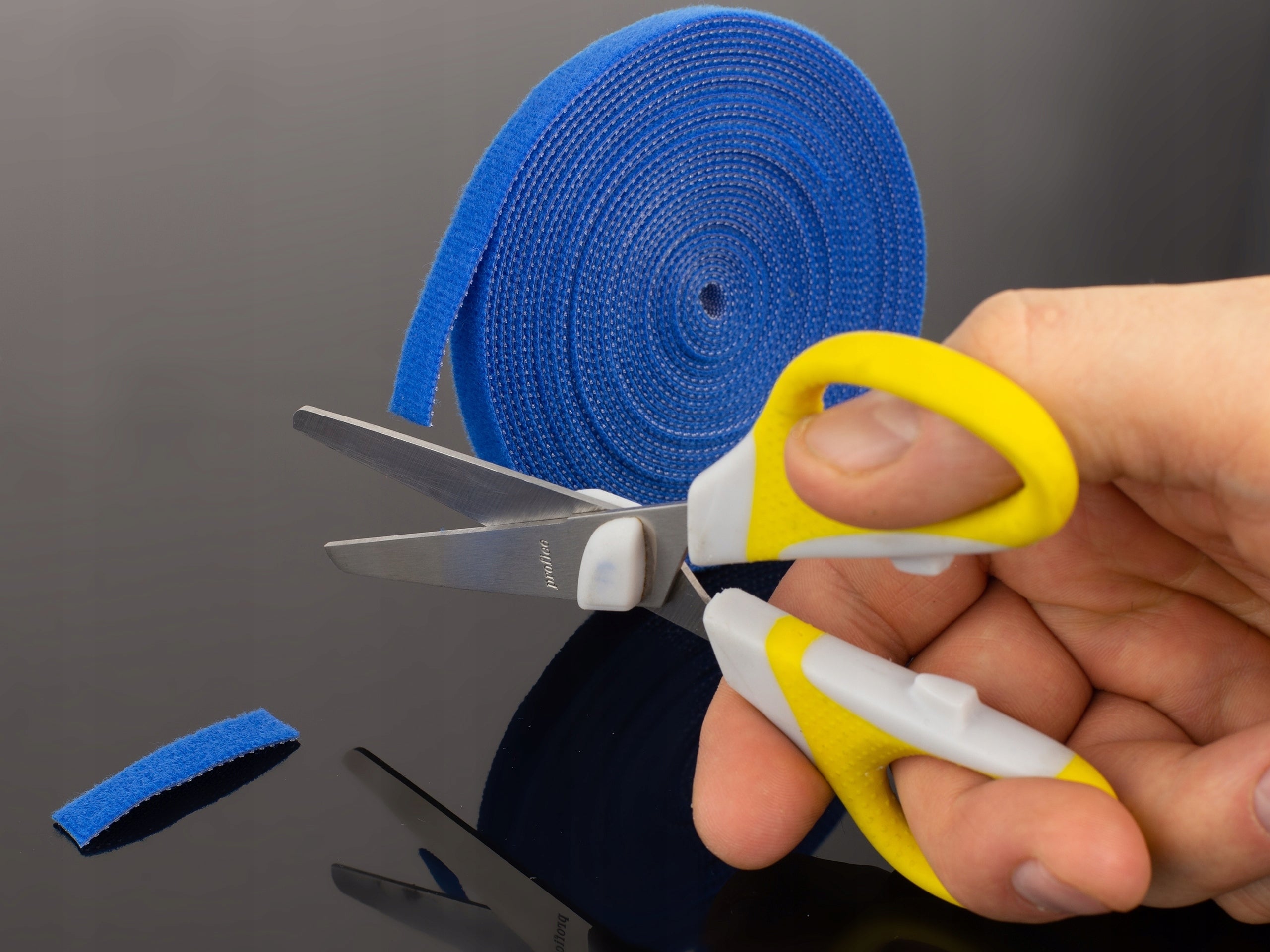 VELCRO TAPE 10mm 5m VELCRO CABLE ORGANIZER DOUBLE SIDED BLUE NEKU Manufacturer code 70.3588
