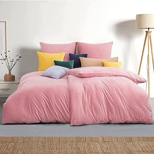 VELVET PILLOWCASES SOFT 60X60 CM SET OF 2 FOR WOMEN Manufacturer code SWC5908201209503