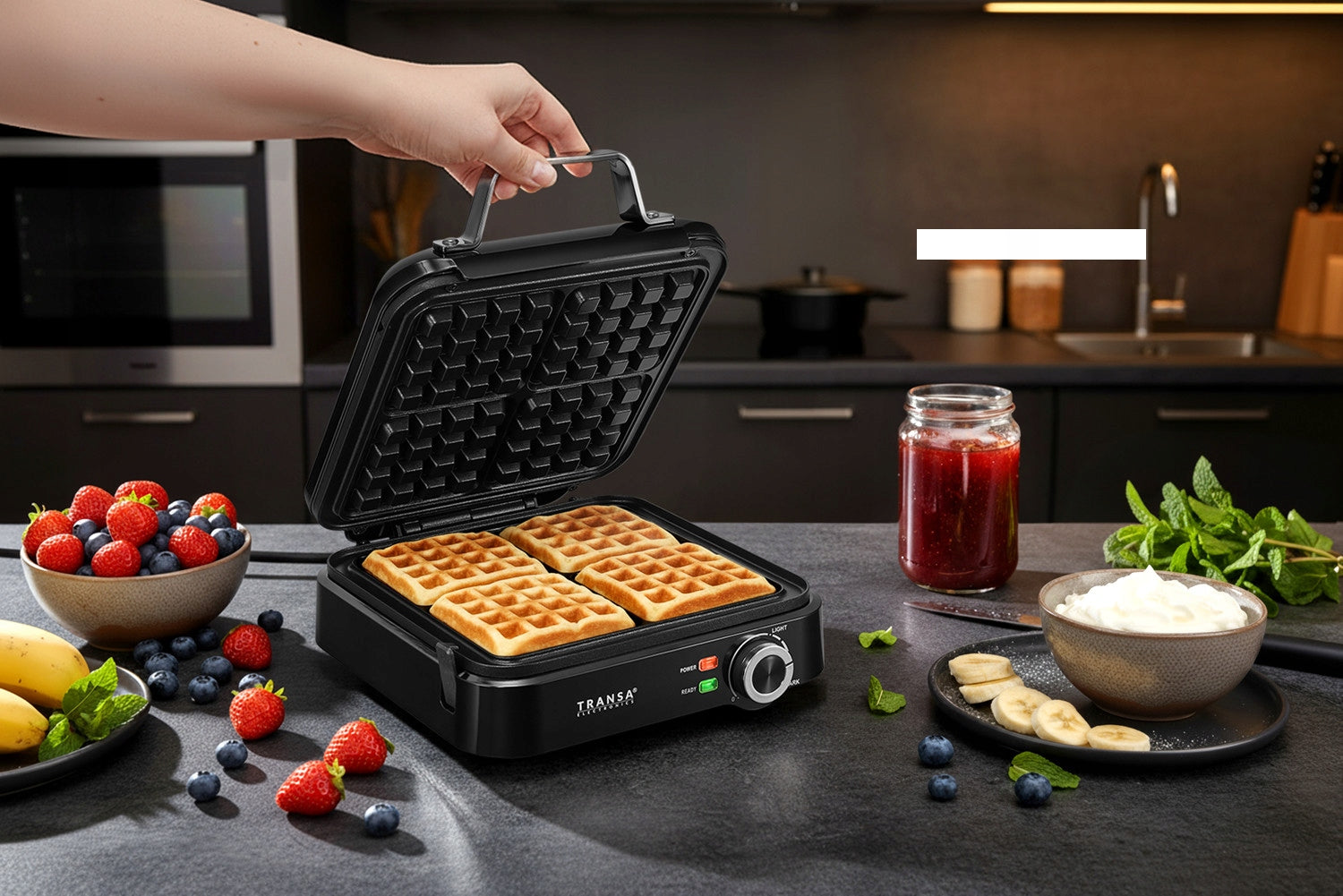 WAFFLE IRON FOR 4 LARGE WAFFLES TEMPERATURE AND BAKING DEGREE CONTROL 2200W Power rating 2200 W