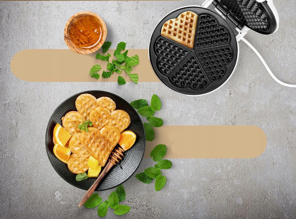 WAFFLE MAKER 1200W HEART CRISPY FLUFFY WAFFLES LARGE 5 PACK WAFER TOASTER Power rating 1200 W