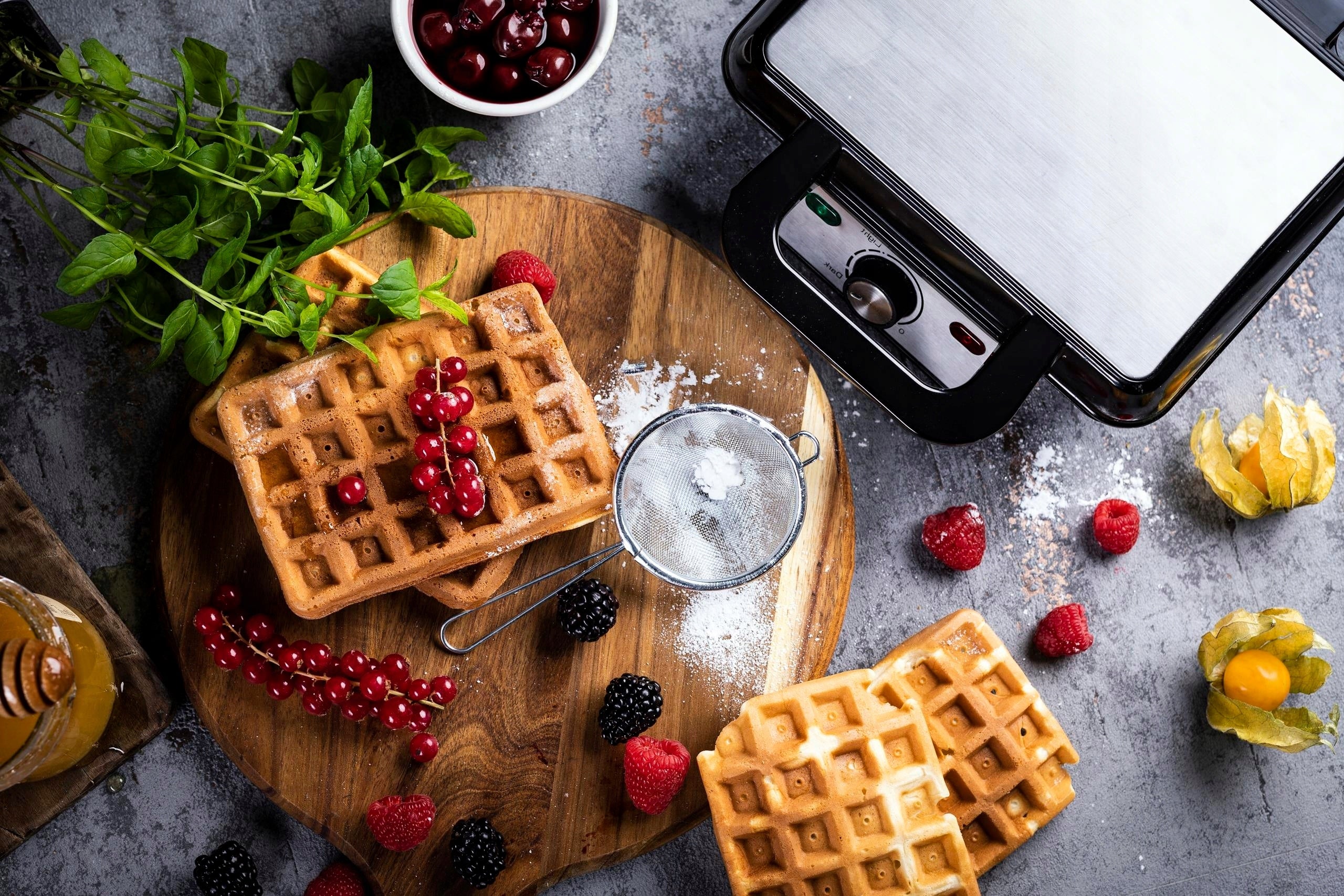 WAFFLE MAKER 2 CRISPY WAFFLES XXL HIGH POWER 1600W Model 557409989