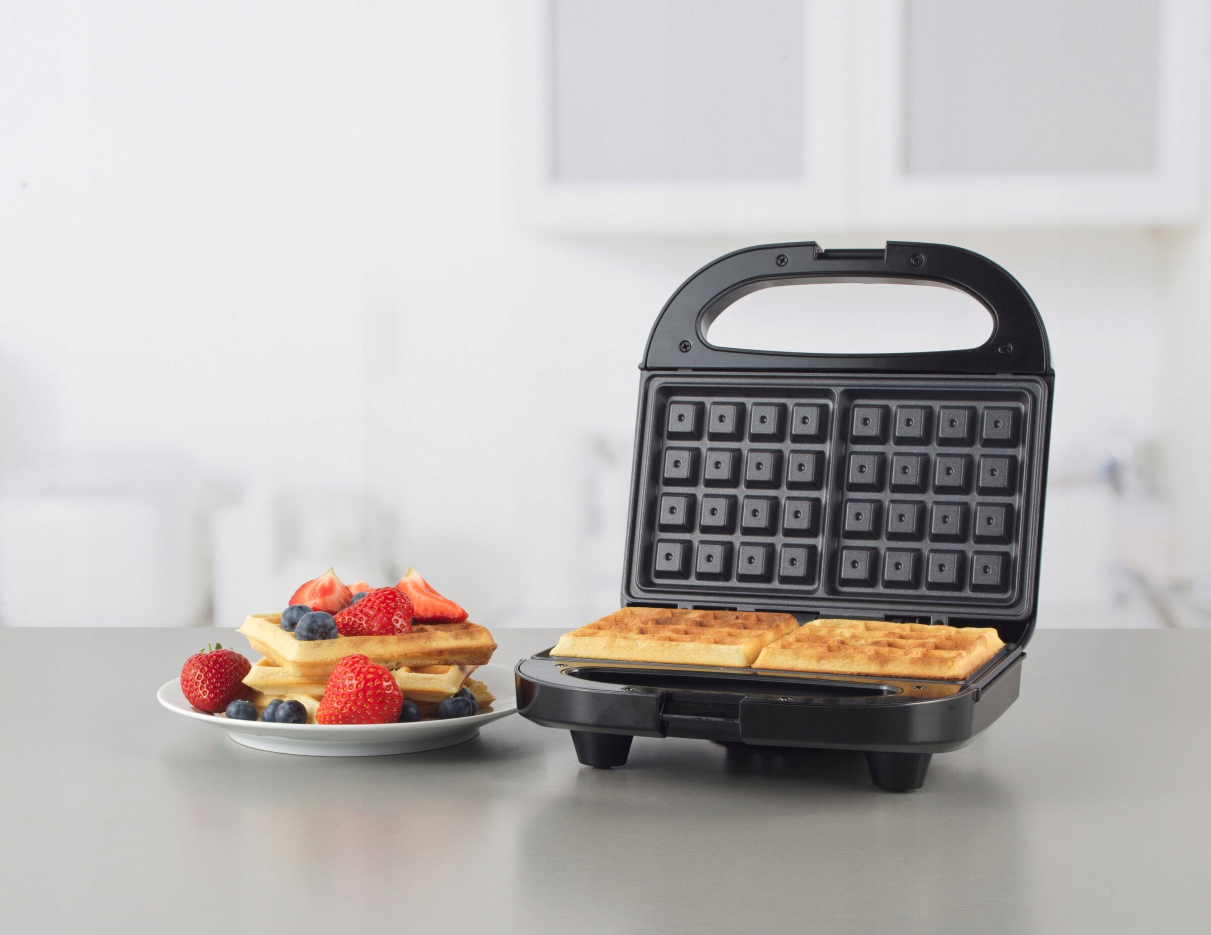 WAFFLE MAKER WITH NON-STICK COATING TOASTER PROGRESS 750 IN 22,2X9,5X22,1 Brand PROGRESS