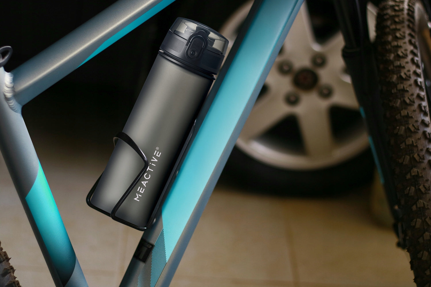 WATER BOTTLE 500ml TRITAN SPORTS BLACK WITH STRAINER AND GRADUATION EAN (GTIN) 5904933524082