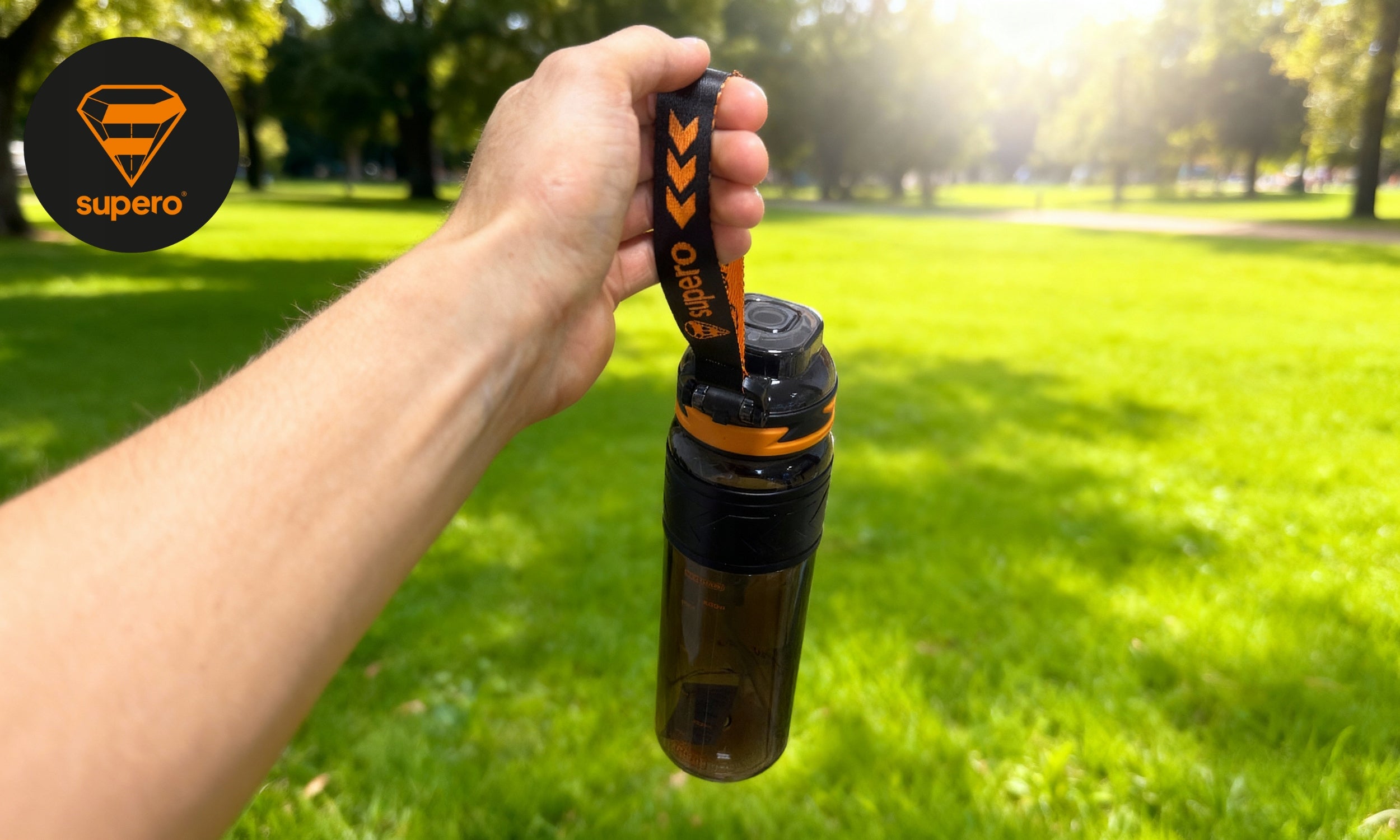 WATER BOTTLE SEALED BPA FREE TRITAN SPORTS WATER BOTTLE WITH MOUTHPIECE 1L Packaging status original