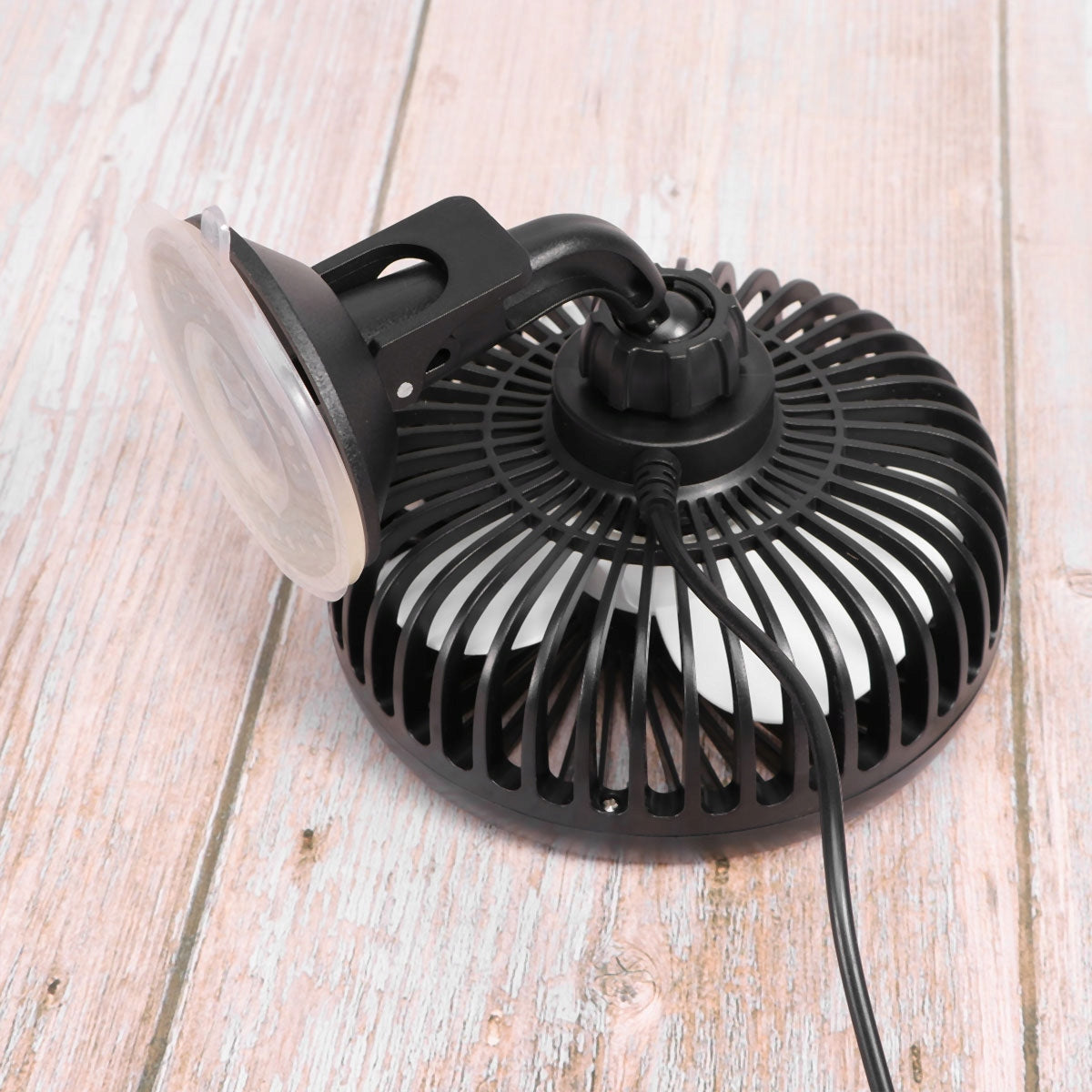 WENTYLATOR DO AUTA 12/24V CZARNY, MOCNY WIATR NA DESKĘ ROZDZIELCZĄ Energy class - cooling G