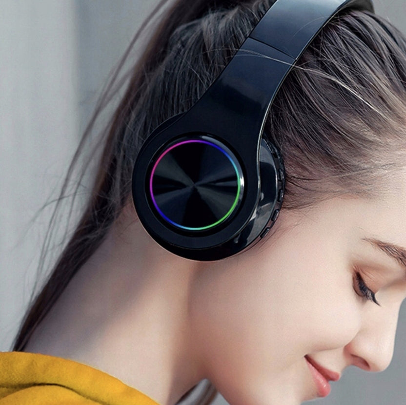 WIRELESS HEADPHONES B39 BLUETOOTH MICROPHONE RGB Manufacturer code sluchawki_04_+_kb9
