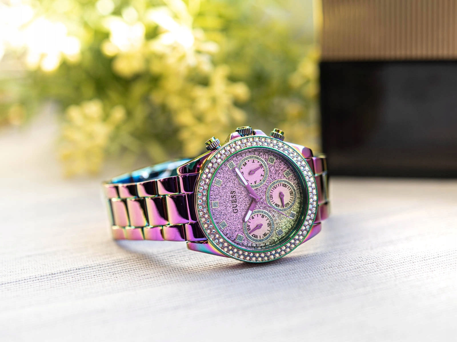 WOMEN'S WATCH GUESS GW0483L5 CONFETTI ON BRACELET RHINESTONES DATE Packaging status original