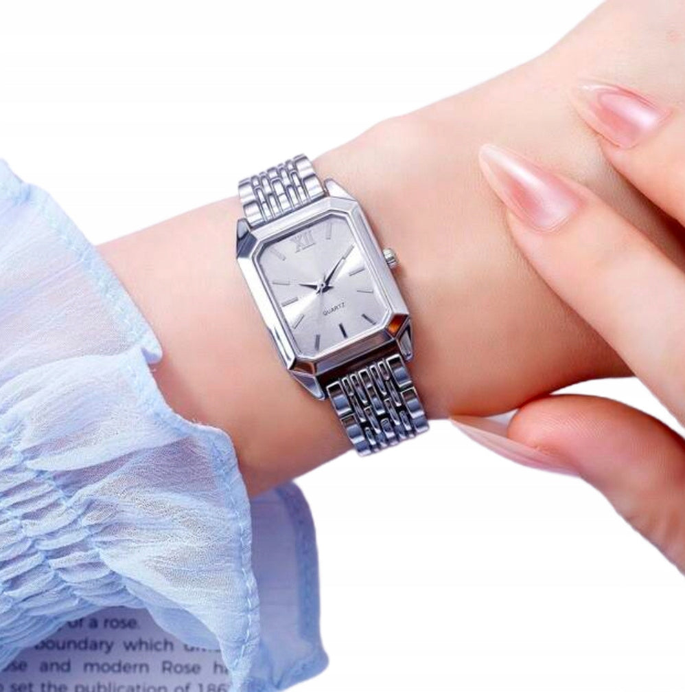 WOMEN'S WATCH SILVER ON BRACELET CLASSIC ELEGANT RETRO BRACELET Model Na bransolecie cyfry rzymskie