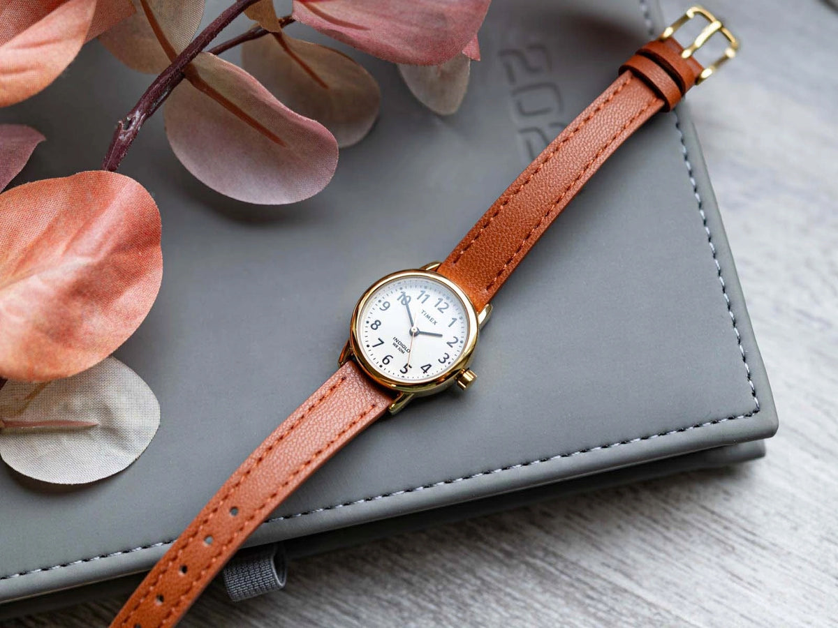 WOMEN'S WATCH TIMEX TW2V75400 EASY READER BROWN ON THE STRAP BACKLIGHT Batteries included yes