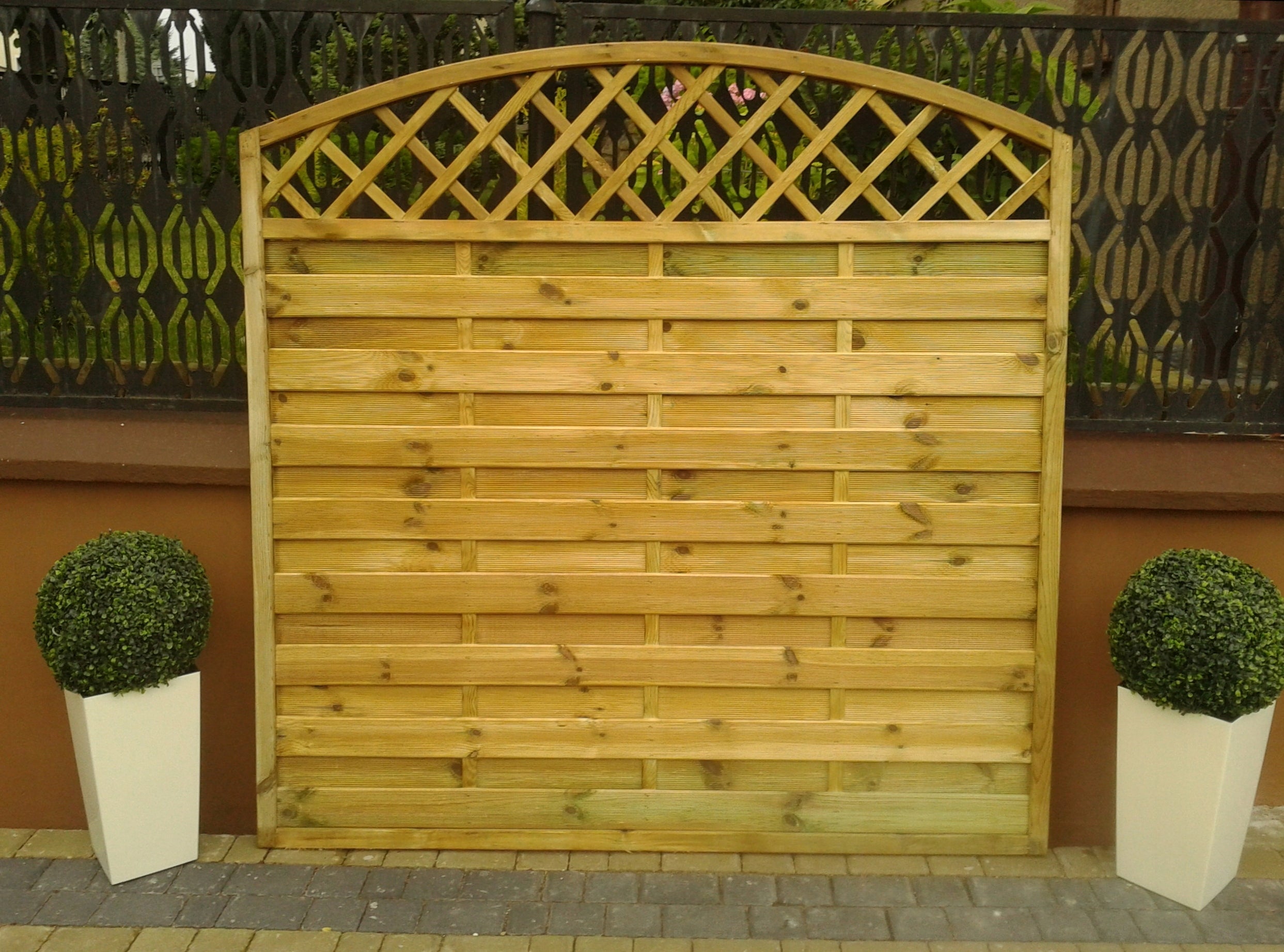 WOODEN FENCE 180x180x4.5 cm FENCE WITH ARCH AND GRILLE FENCE PERGOLAS Manufacturer code Płot z łukiem i kratką