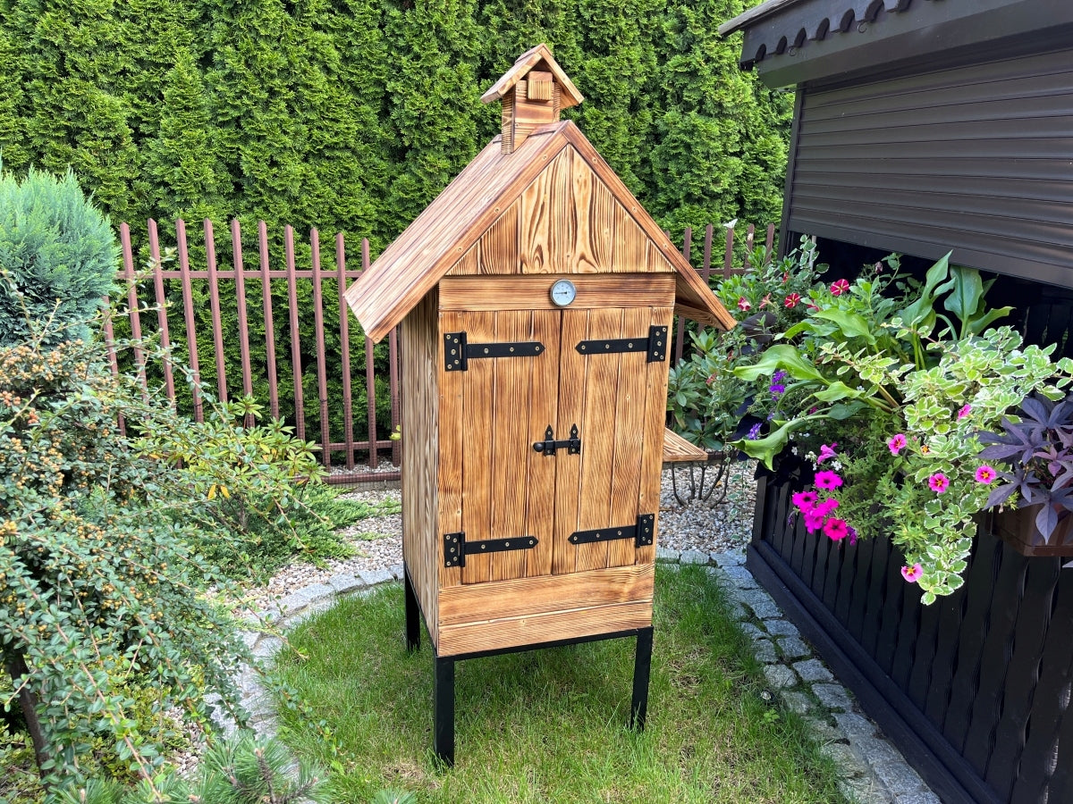 WOODEN GARDEN SMOKEHOUSE TOKO Material wood