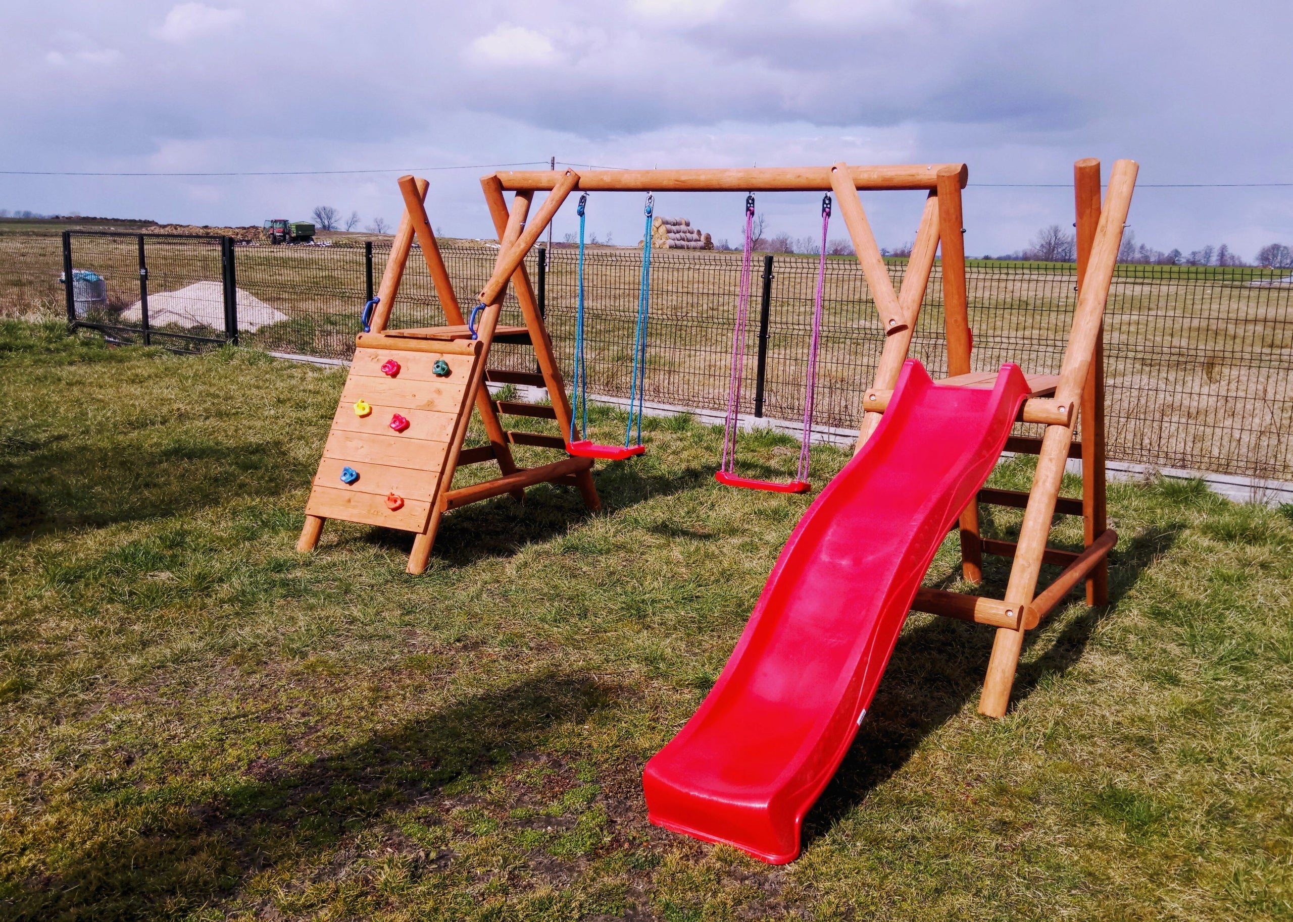 WOODEN SQUARE TOYS FOR GARDEN CHEERFUL SQUARE SLIDE 2SWINGS IMPREGNATED Brand SUPER-PLACE.PL