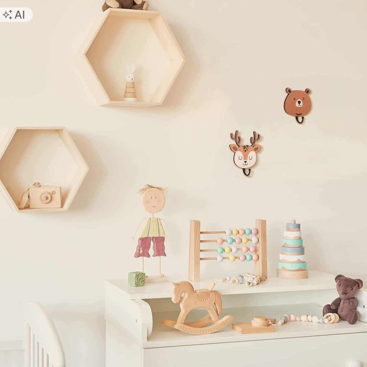WOODEN WALL HOOKS FOR CHILDREN 4 PCS ANIMALS SET Manufacturer code DREWNIANE HACZYKI ŚCIENNE DLA DZIECI 4 SZT.